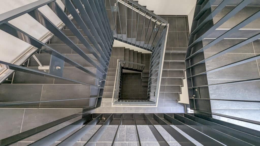 Effektive Treppenreinigung in Horn-Bad Meinberg: Tipps für Ihren Altbau